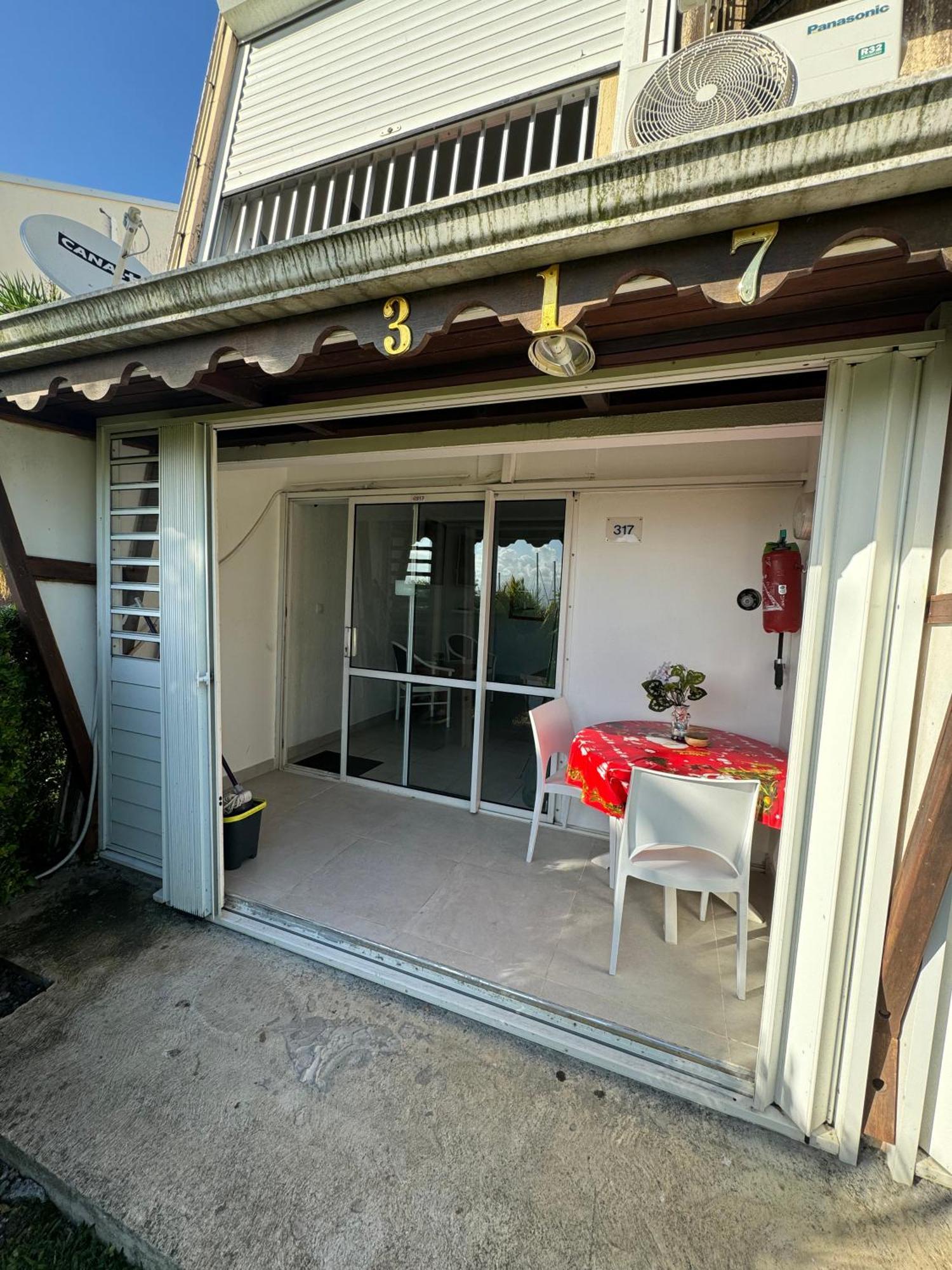 Appartement A La Marina Residence Hotel Village Soleil Le Gosier Le Gosier  Exteriör bild